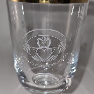 Set of 2 Etched Claddagh Shamrock Irish Coffee Glasses Gold Rim Clear 8 oz